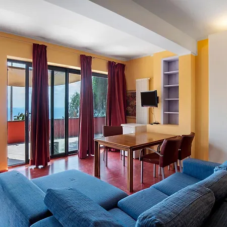 ヴィラ Orizzonte Marina dʼAndora